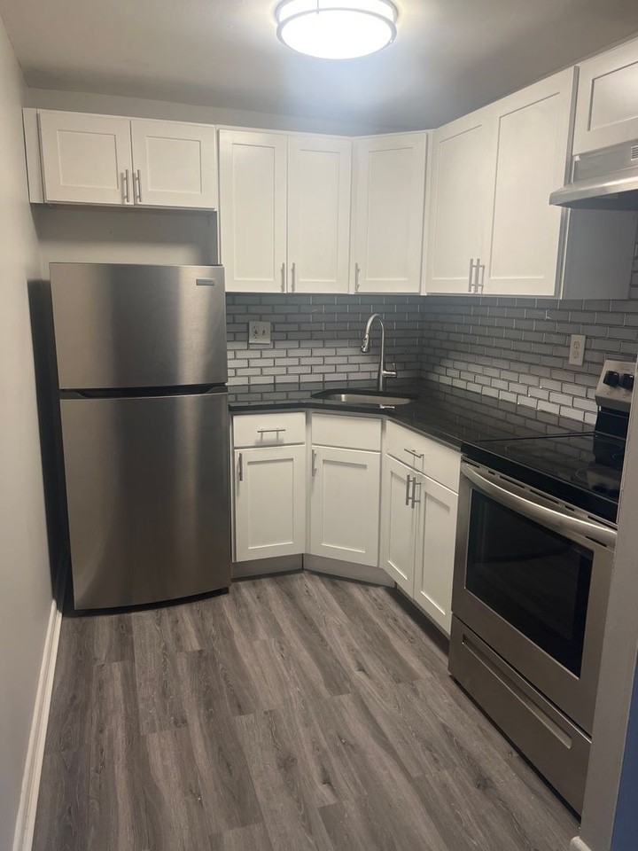 100 PROSPECT AVE - Photo 2 of 17