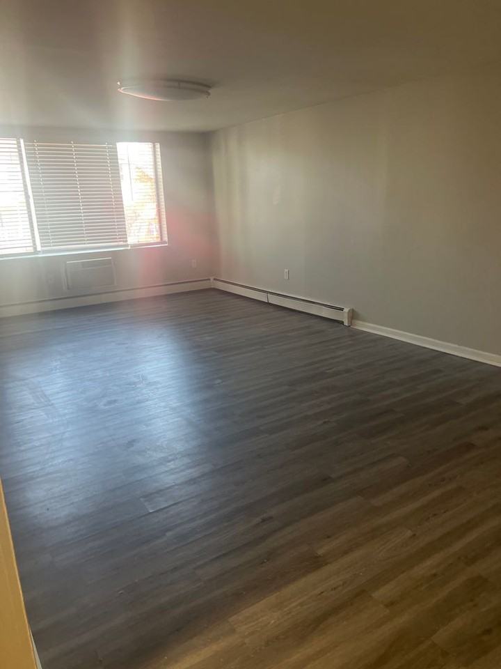 100 PROSPECT AVE - Photo 3 of 17