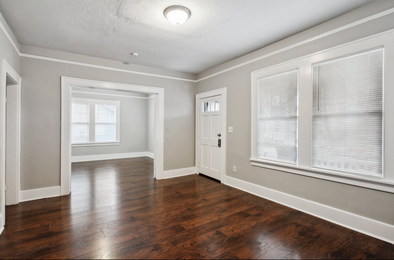 1203 E 38th St - Photo 6 of 21