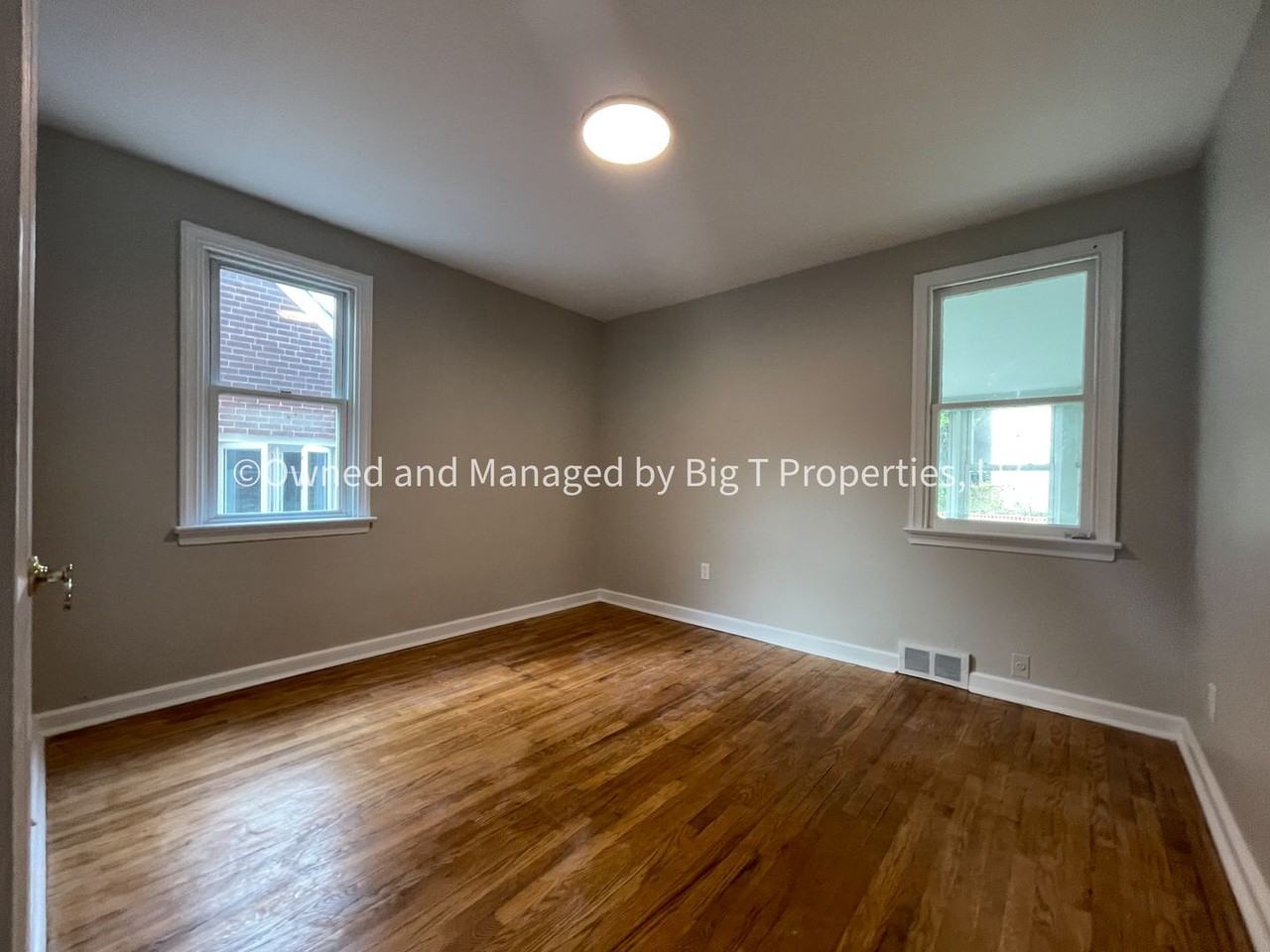1601 E Latimer Pl - Photo 4 of 9