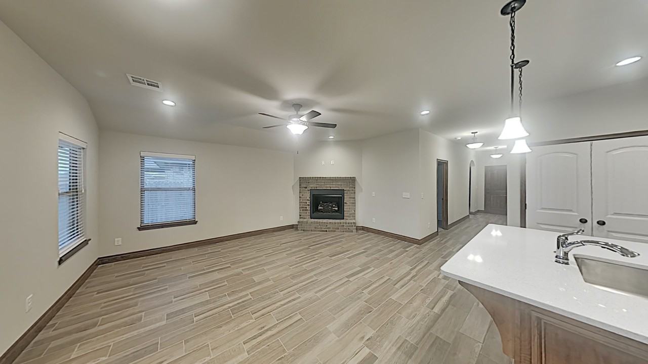 12821 Double V Dr - Photo 4 of 22