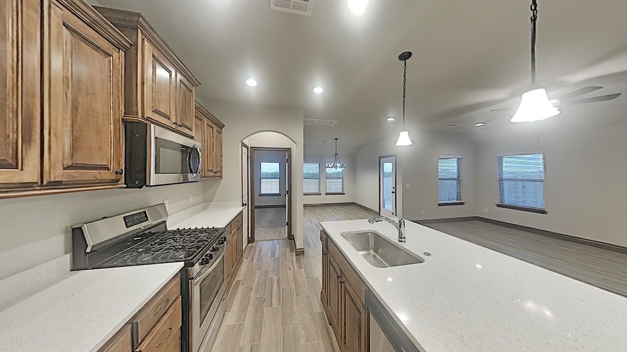 12821 Double V Dr - Photo 7 of 22