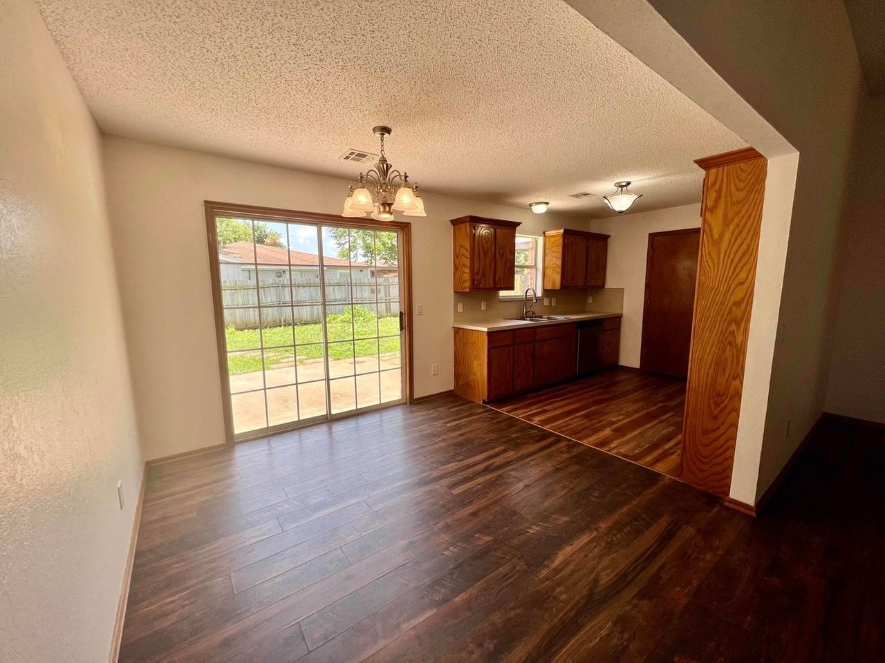 12408 Sw 12th St - Photo 5 of 16