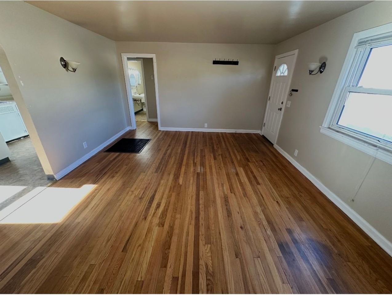 5802 Townsend Pl - Photo 2 of 4