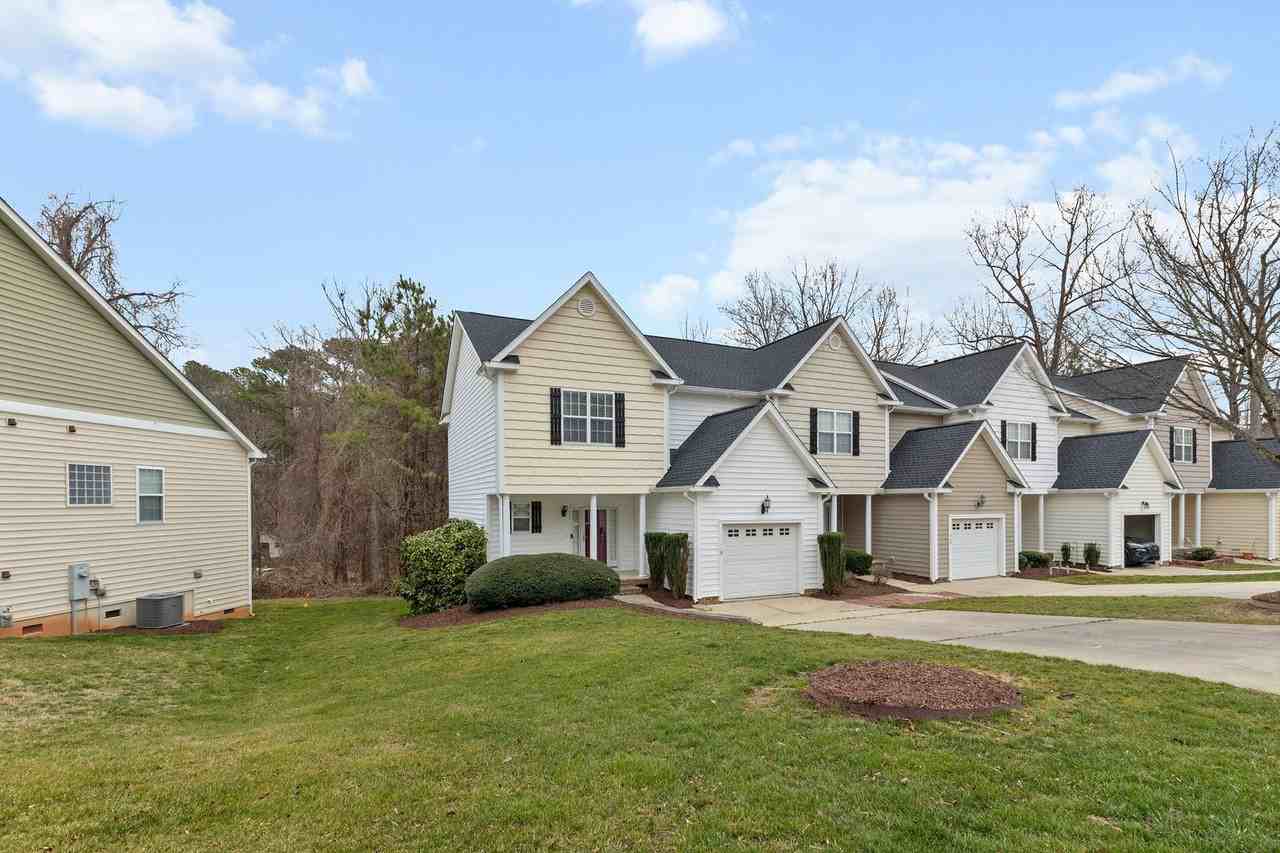 713 Magnolia Forest Ct - Photo 2 of 35