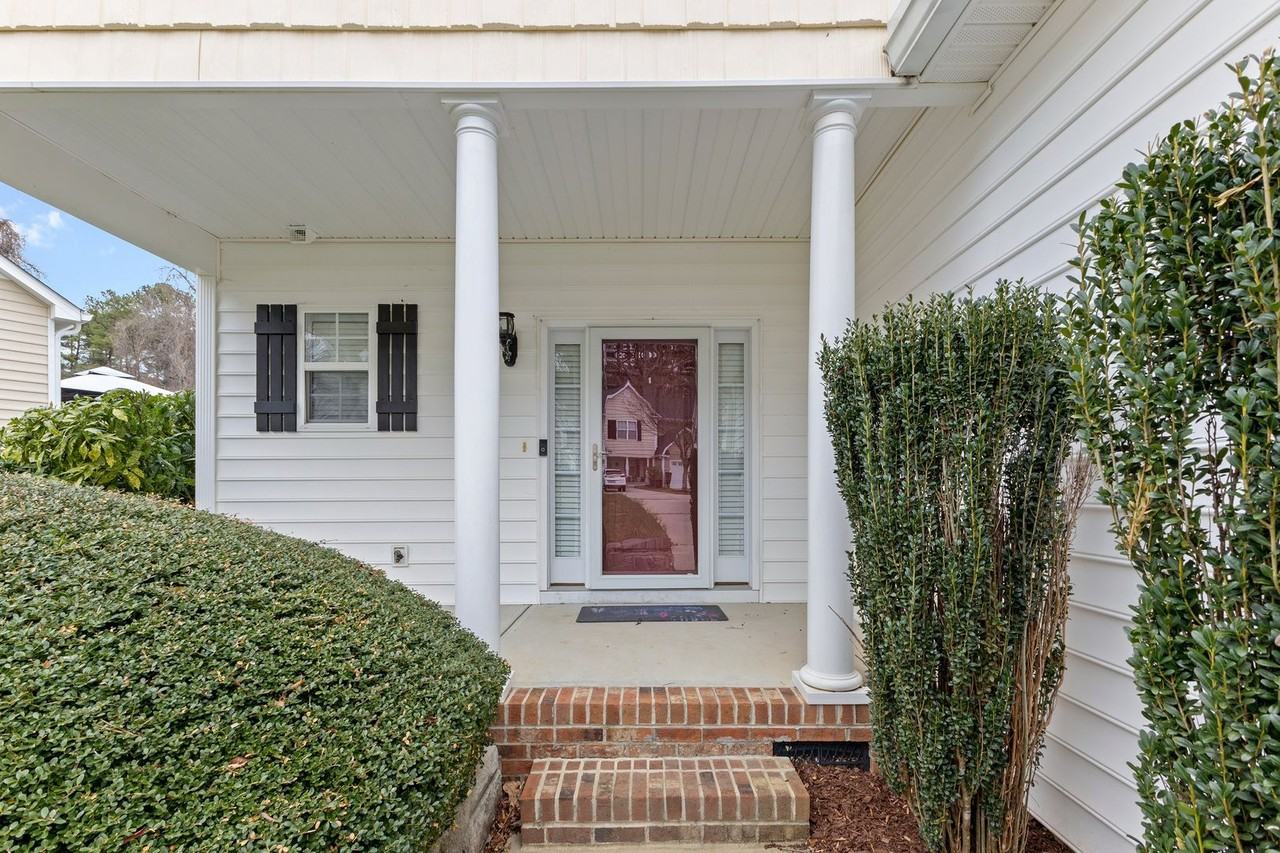 713 Magnolia Forest Ct - Photo 3 of 35
