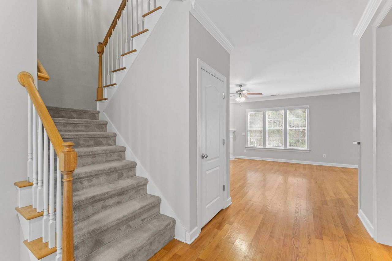 713 Magnolia Forest Ct - Photo 4 of 35