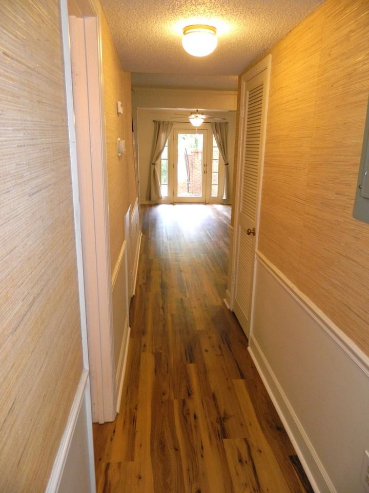 407 Folkstone Cir - Photo 7 of 22