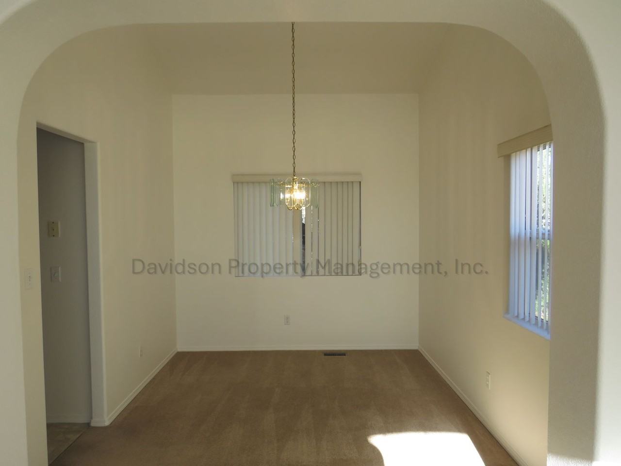 2770 Lumberjack Dr - Photo 4 of 20