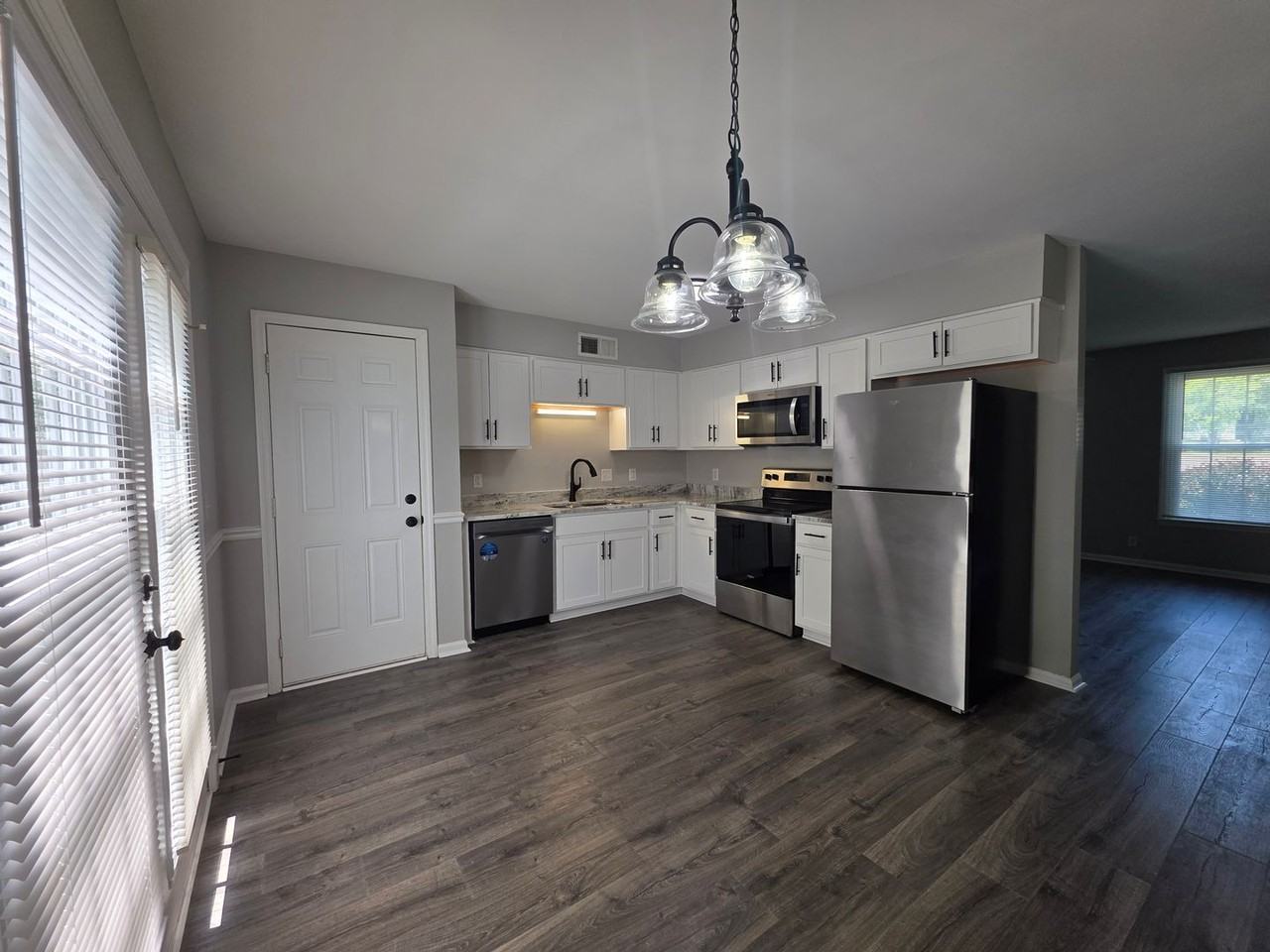 104B Twin Oaks Ct - Photo 6 of 15