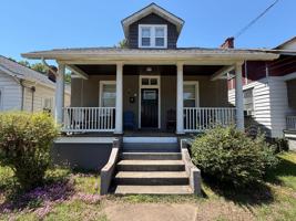 featured image of 12 E 31st St