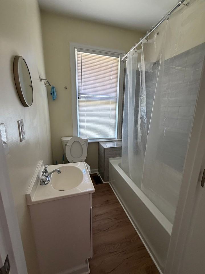 12 E 31st St - Photo 6 of 8