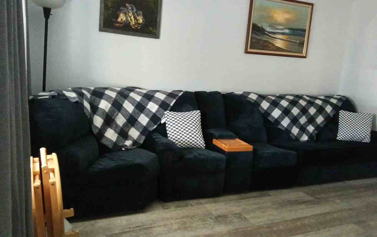 4927 46 Avenue - Photo 4 of 41