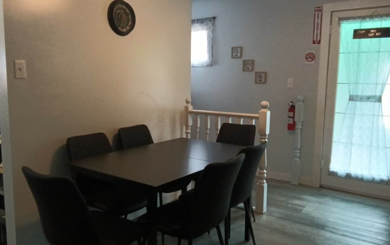 4927 46 Avenue - Photo 6 of 41