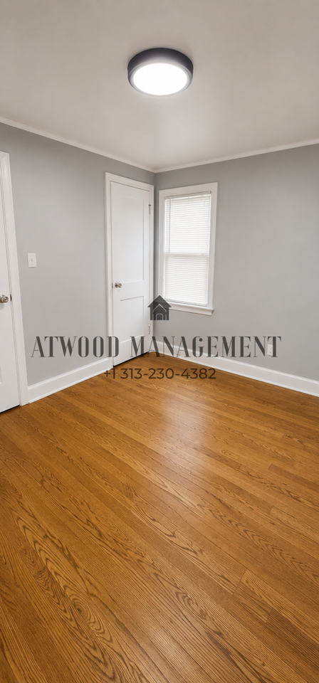 15752 Rutherford St - Photo 3 of 6