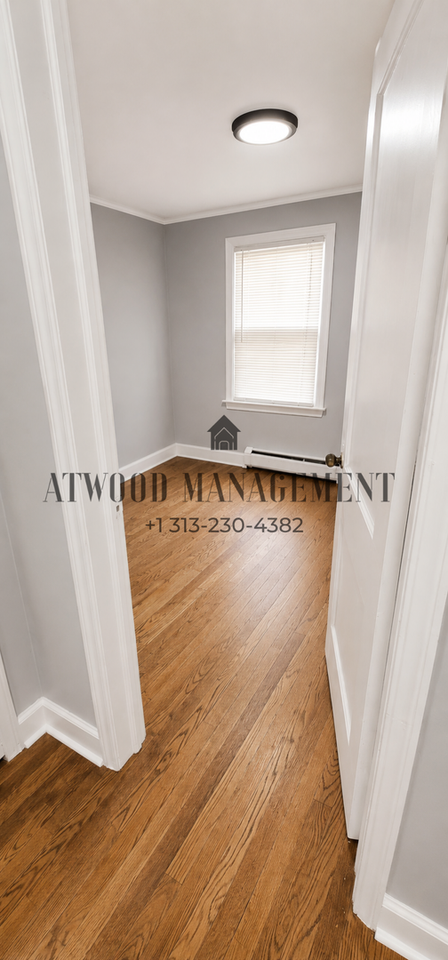 15752 Rutherford St - Photo 4 of 6