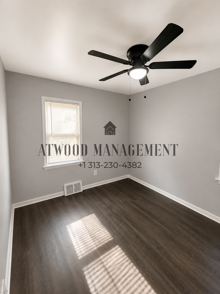 20255 Harned St - Photo 5 of 8