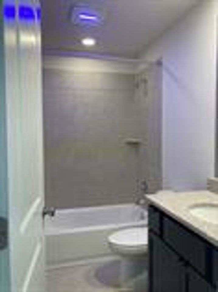 136 Green Knoll Ln - Photo 5 of 17