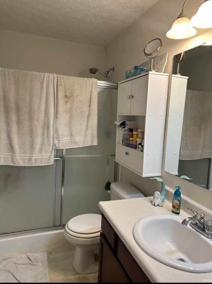 3168 Fleming Dr - Photo 5 of 15