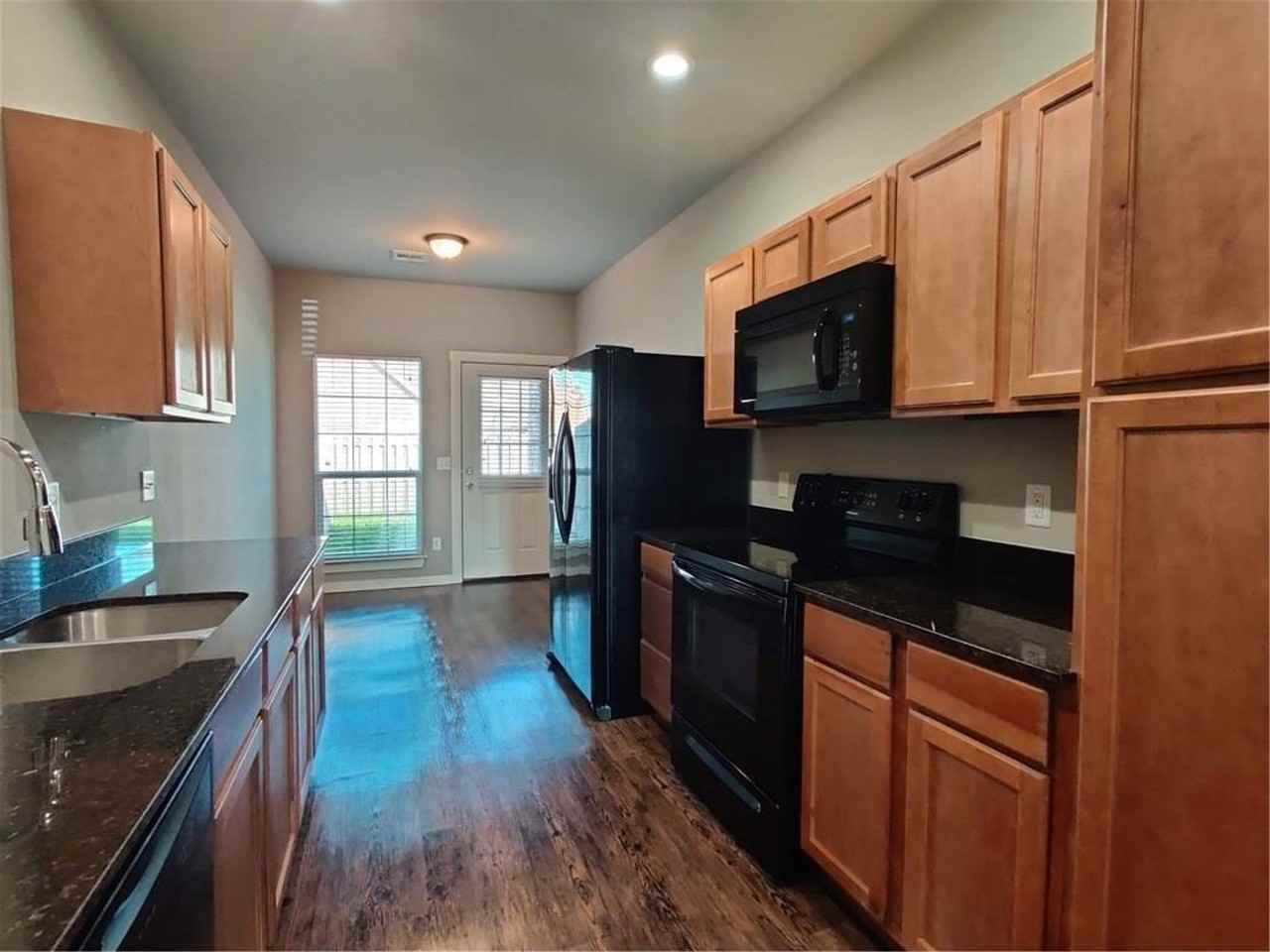 311 Copper Oaks Dr - Photo 7 of 14
