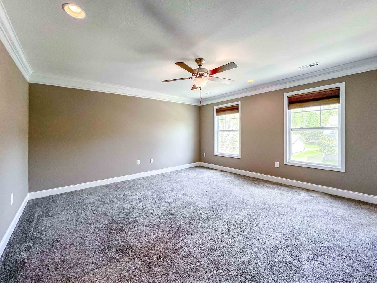 104 Fallberry St - Photo 7 of 30