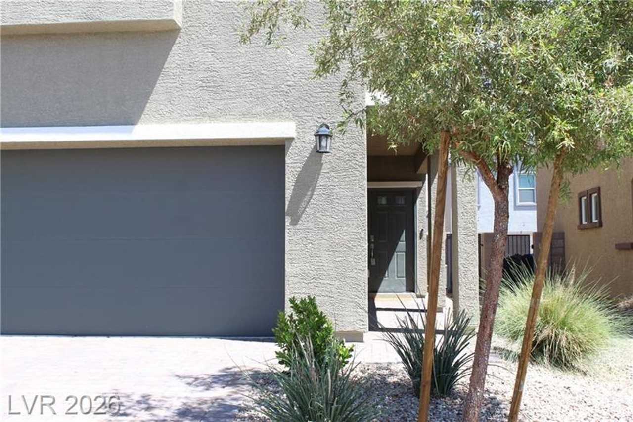 7712 Markarian St - Photo 2 of 28