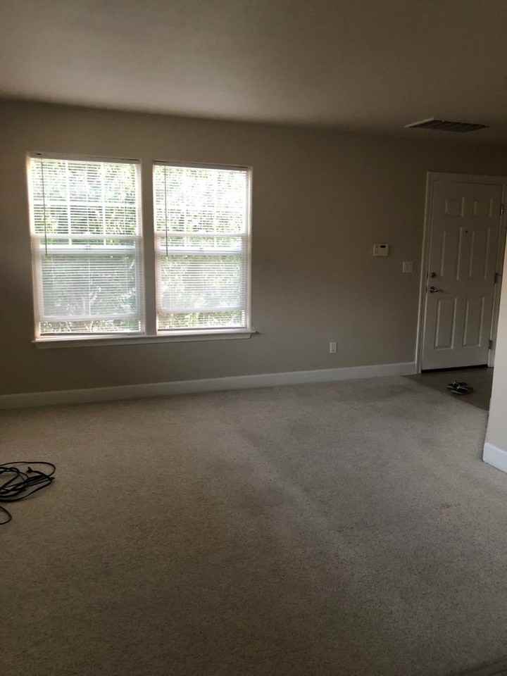 647 Mcginnis Cir - Photo 4 of 34