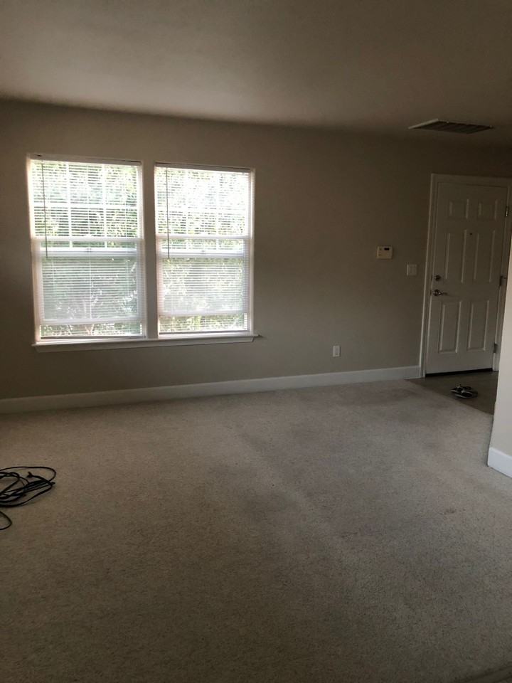647 Mcginnis Cir - Photo 5 of 34