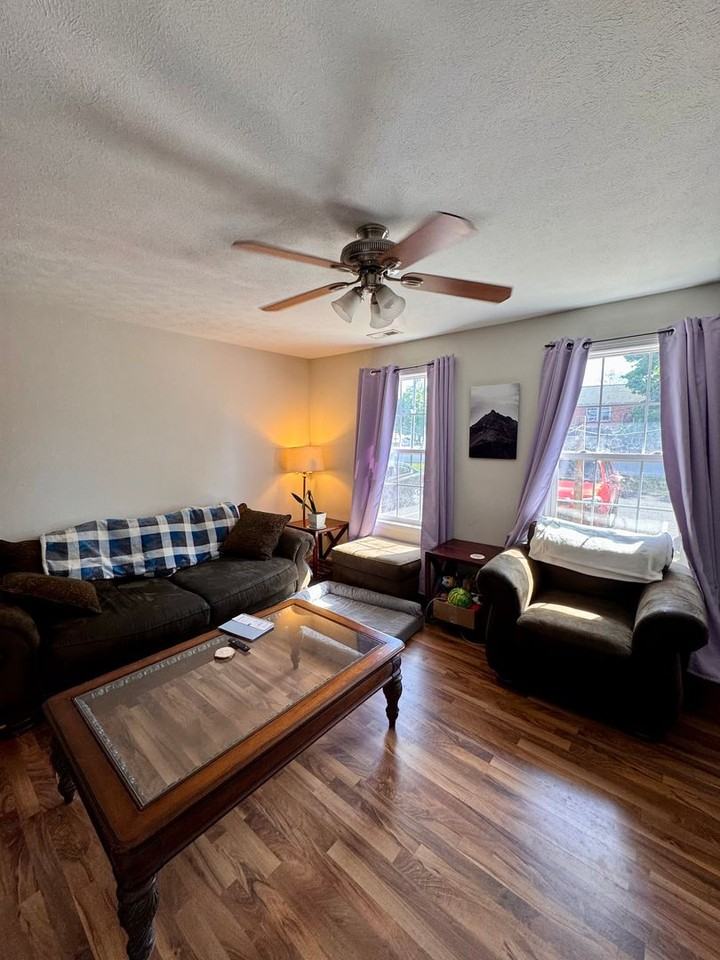 1029 Shenandoah St #108 - Photo 3 of 7