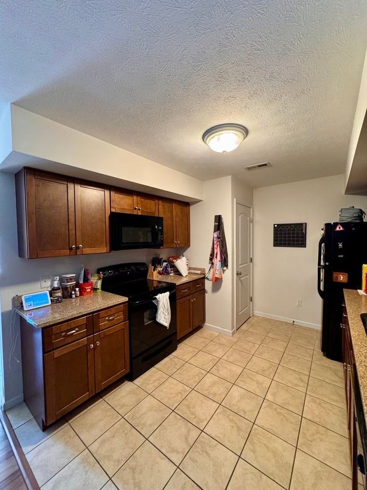 1029 Shenandoah St #108 - Photo 5 of 7