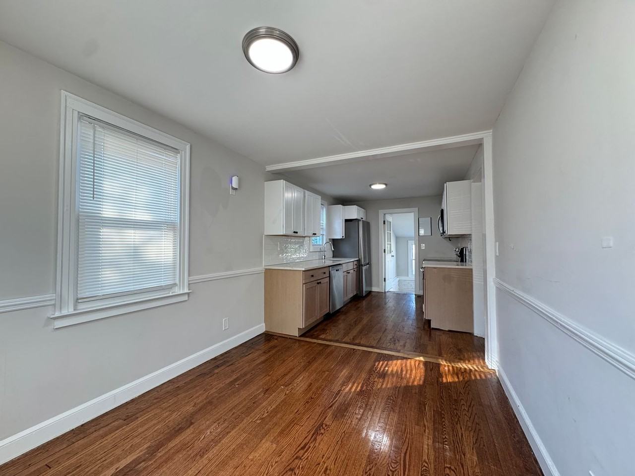 141 Laurel St - Photo 6 of 21