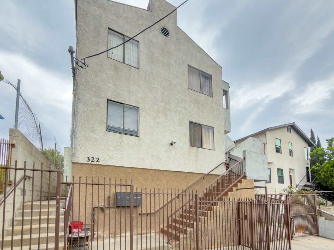 322 N Benton Way - Photo 2 of 9