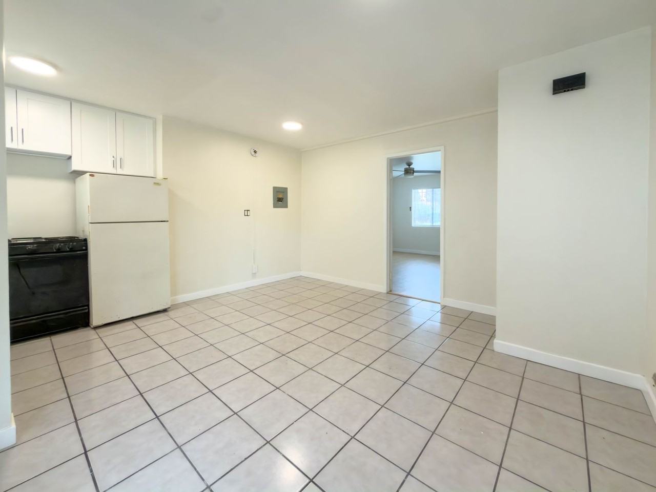 322 N Benton Way - Photo 3 of 9