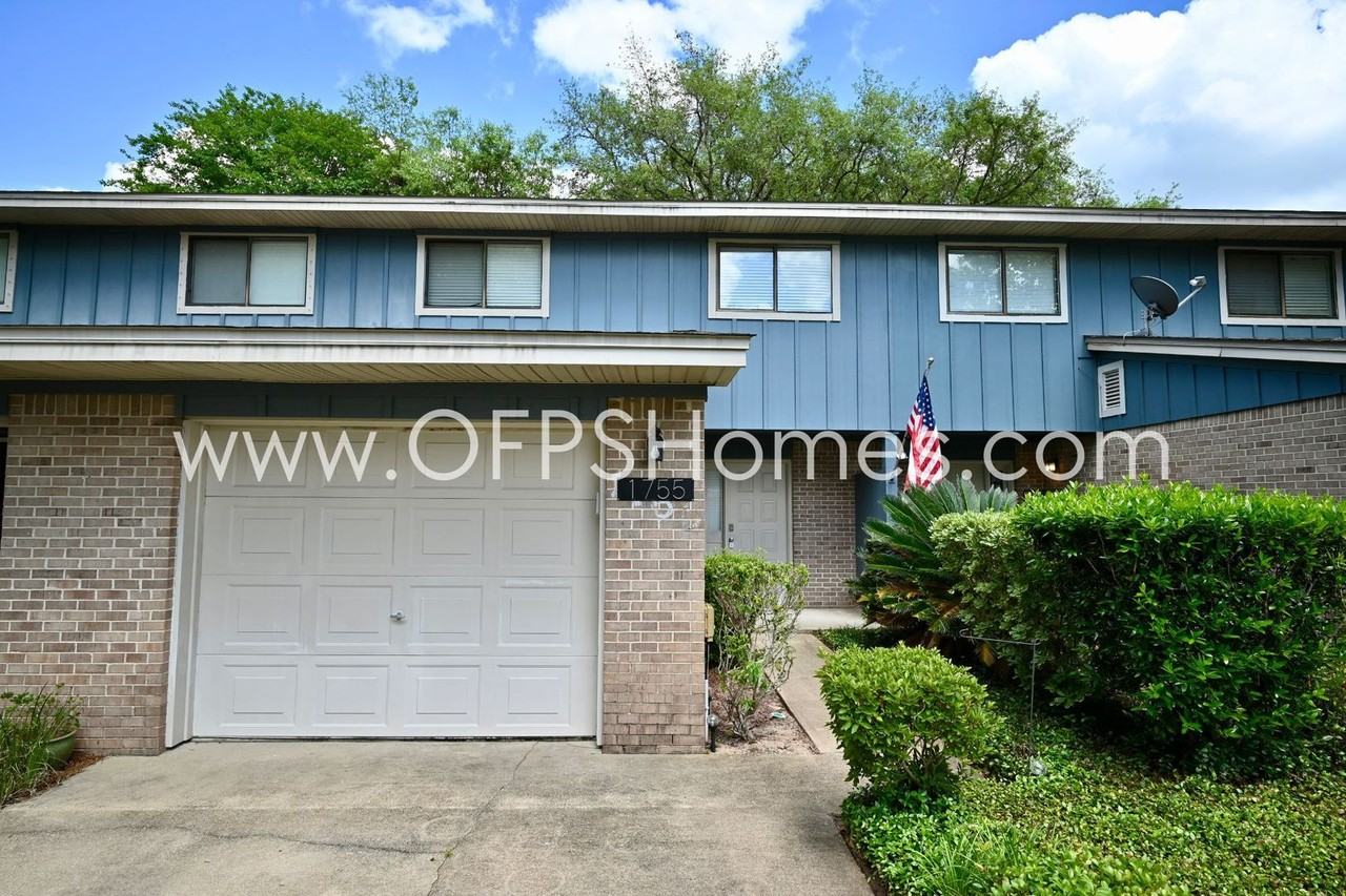 1755 Union Ave - Photo 2 of 32