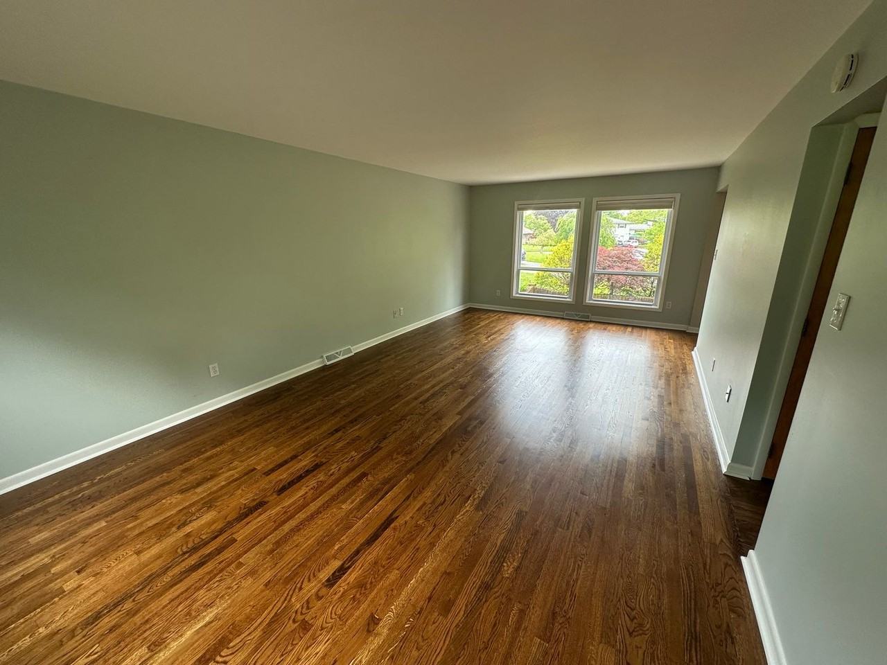 848 Stinson Ct - Photo 2 of 32