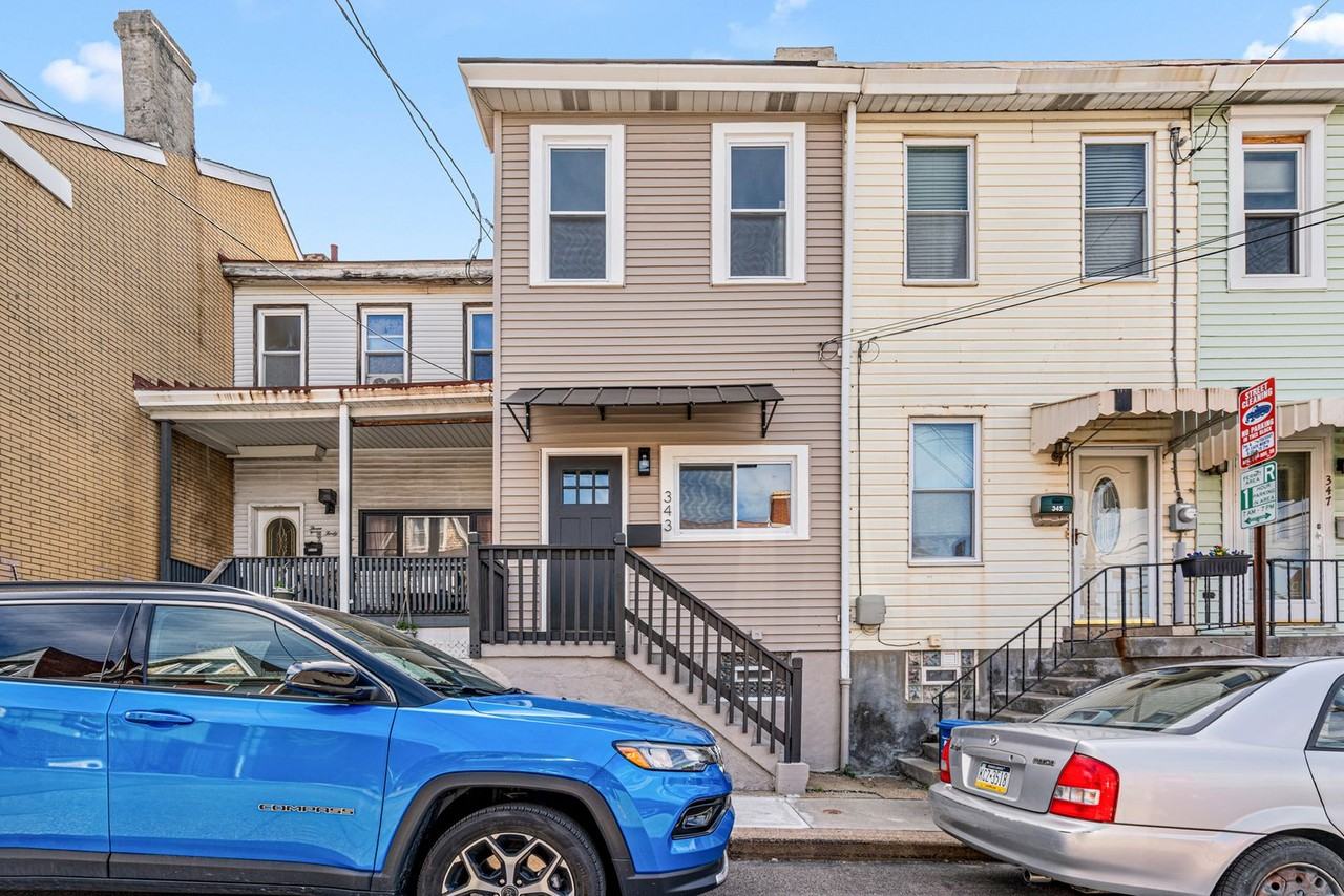 343 Ella St - Photo 4 of 23