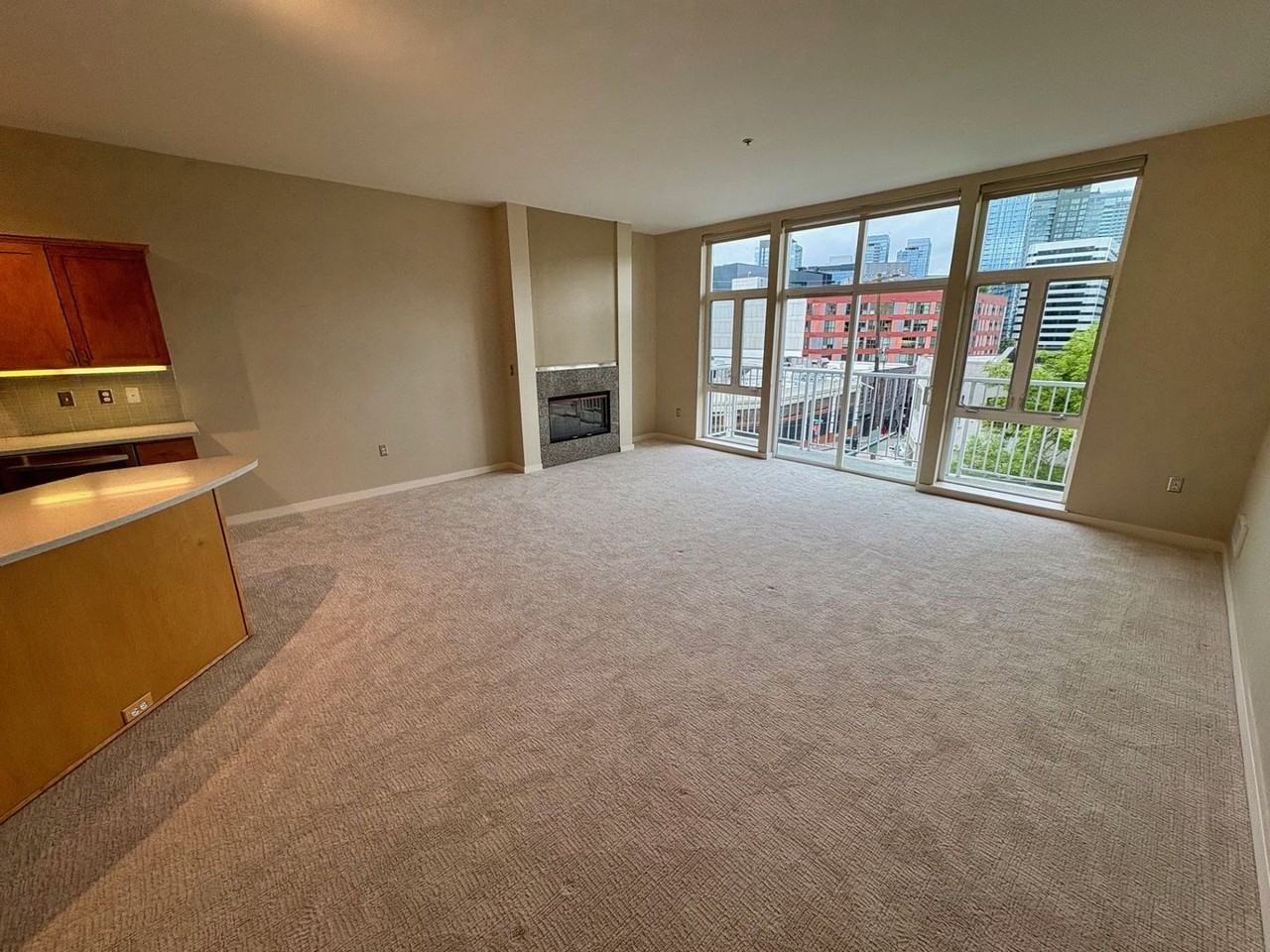 303 E Pike St #402 - Photo 2 of 15