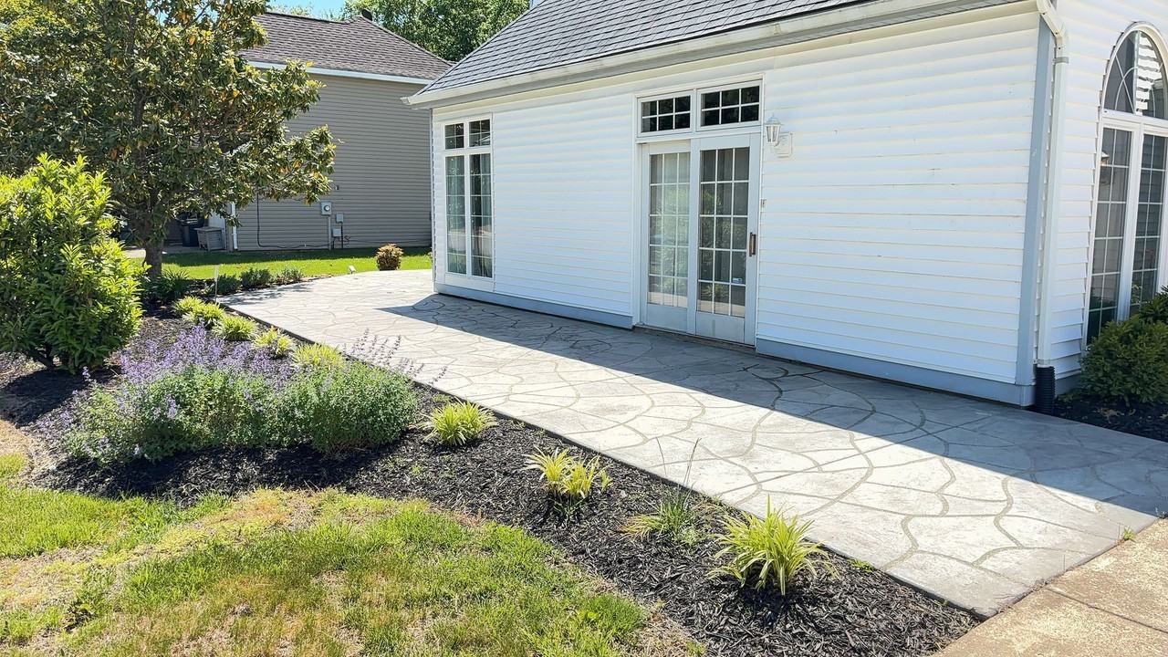 48145 Mayflower Dr - Photo 3 of 16