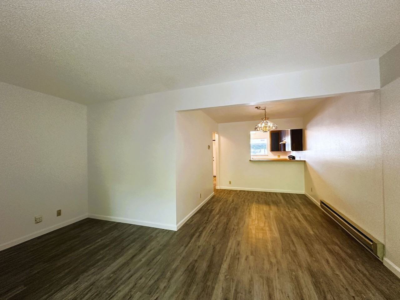 1358 Parkway Dr - Photo 5 of 21