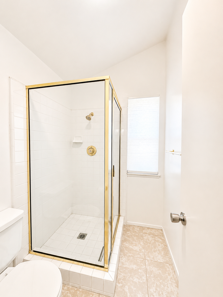 28189 Oaklar Dr - Photo 7 of 10