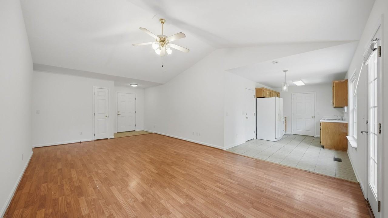 8506 Igou Gap Rd - Photo 6 of 29