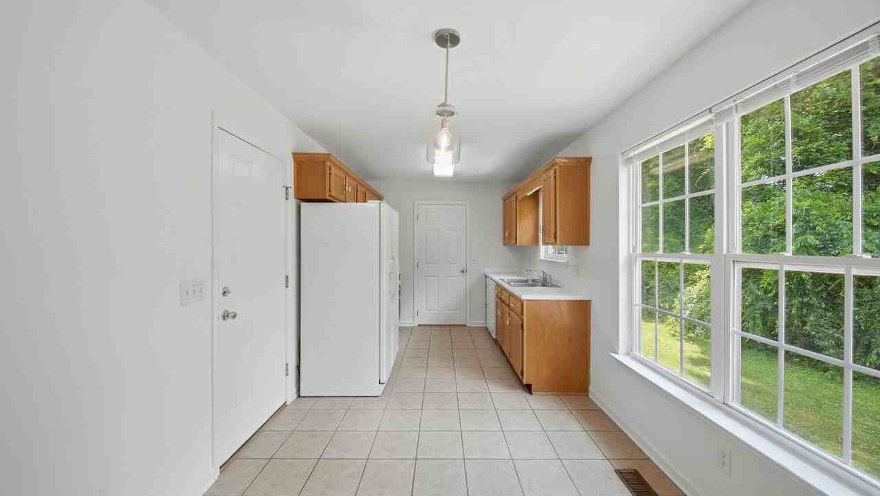 8506 Igou Gap Rd - Photo 7 of 29