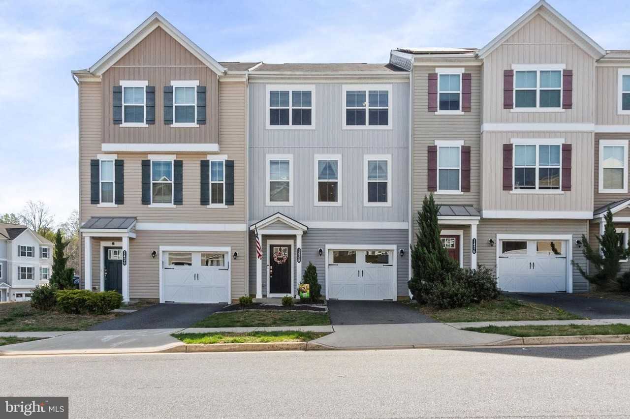 1428 Hudgins Farm Cir - Photo 2 of 28
