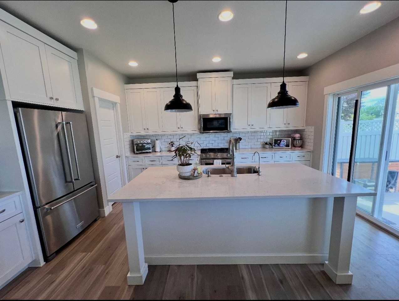 2248 W Concha Ct - Photo 2 of 6