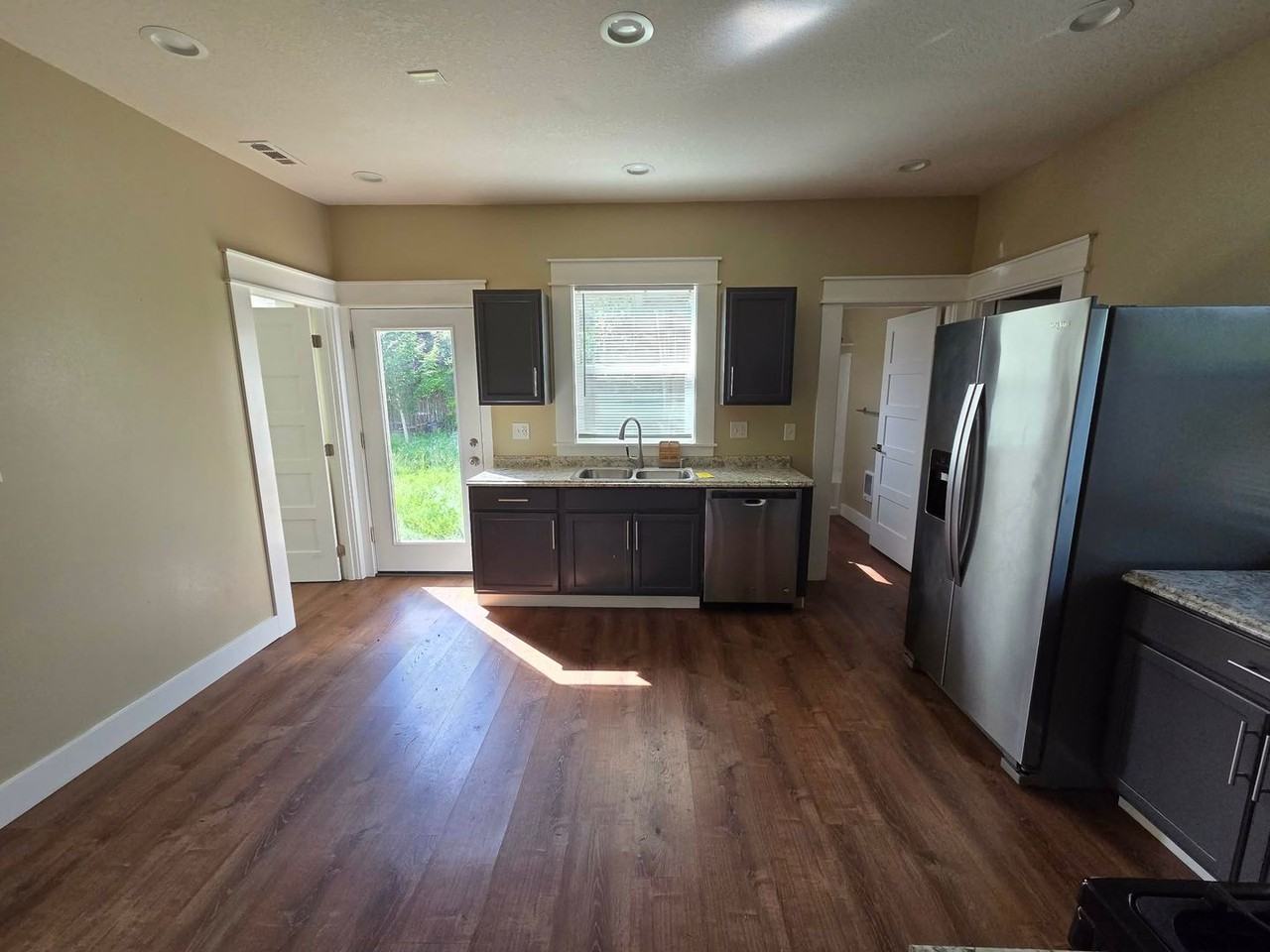 7817 N Haven Ave - Photo 6 of 27