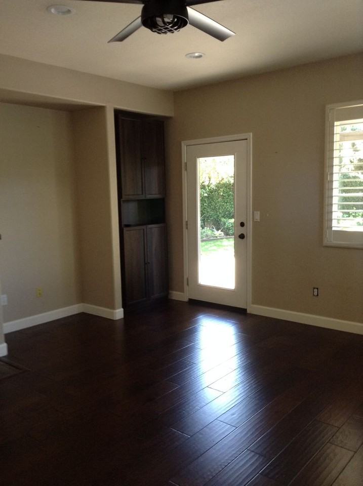 1237 Crossroads Ct - Photo 4 of 42
