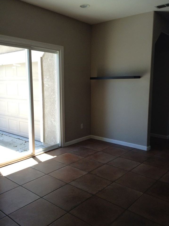 1237 Crossroads Ct - Photo 5 of 42