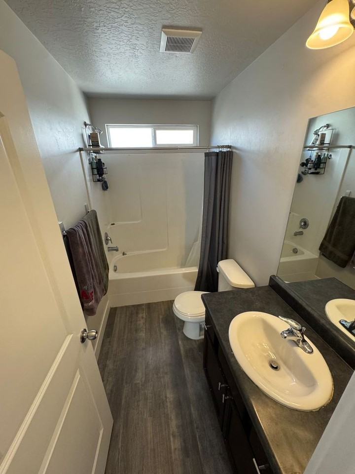 1990 N 3830 W - Photo 6 of 10