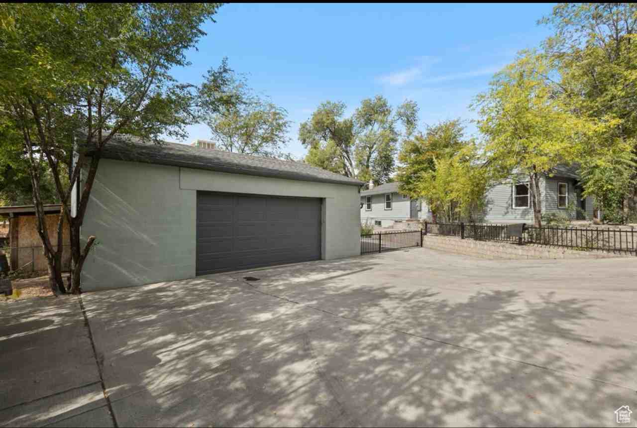 2085 N 900 W - Photo 7 of 34