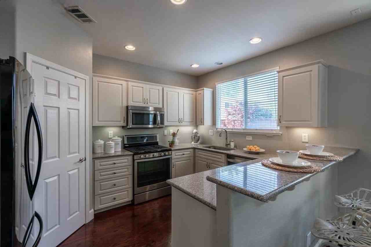 7 Sanderling Ct - Photo 7 of 33